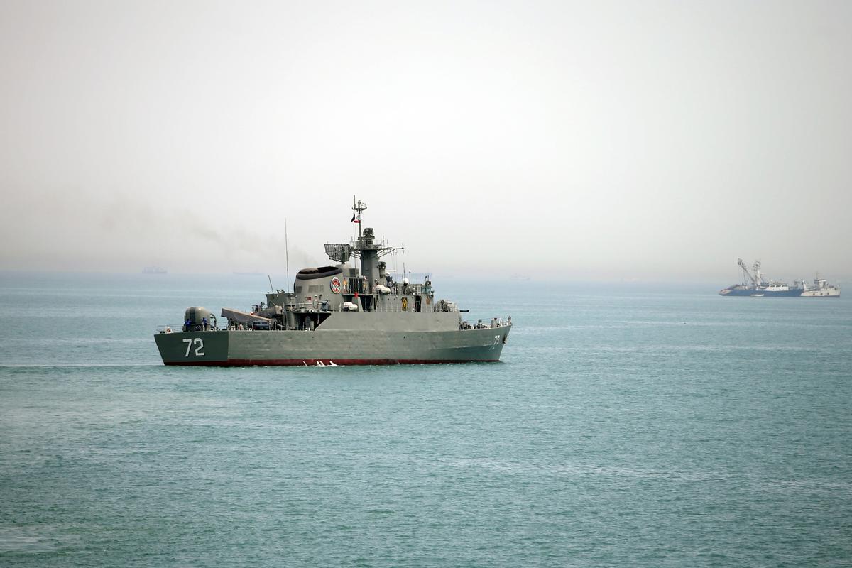 Iranian Commander Threatens to Close Strait of Hormuz to US