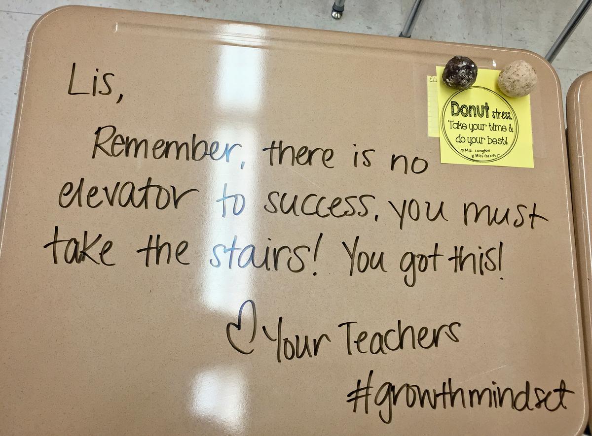 NJ Teacher Writes Encouraging Words on Students’ Desks Before Exam