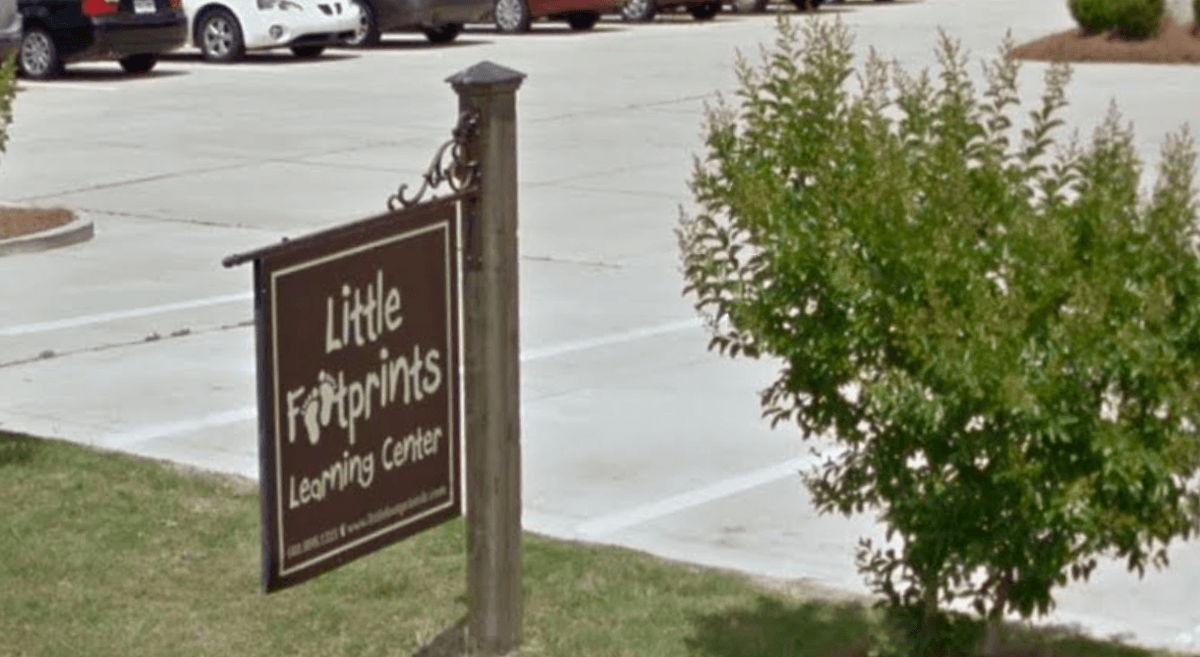 Mom Forgets to Drop Her 2-Year-Old Off at Daycare, Finds Girl Dead in Backseat of Car