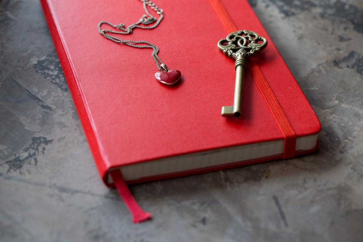 Childhood Drama: Utah Teen Uploads Snapshot of Her Old Diary, Goes Viral