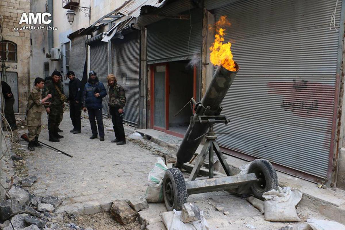 Syria Rebels Attacked by ISIS Militants, Government Troops