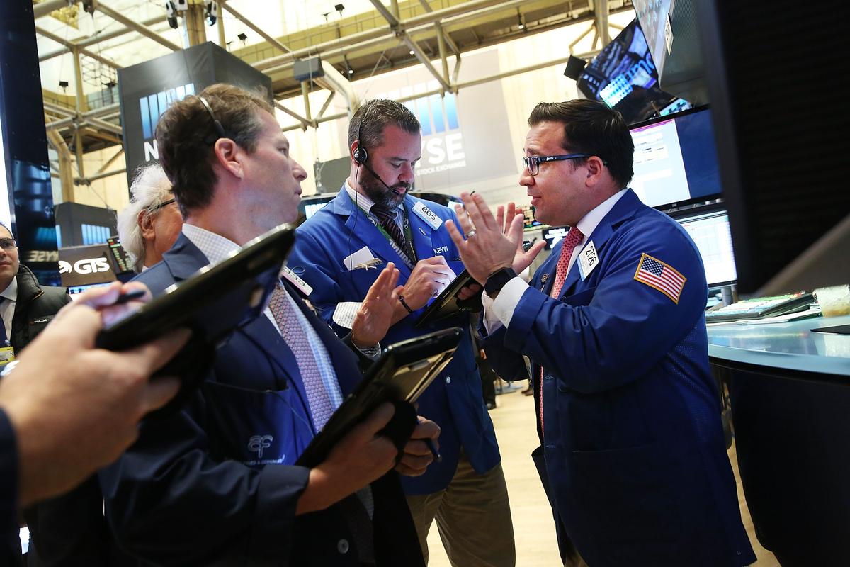 US Stocks Begin an Uncertain June