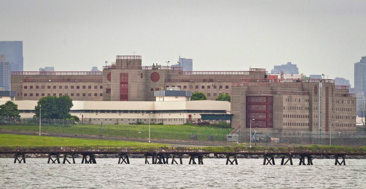 Scanners That Could Catch Weapons Can’t Be Used at Rikers