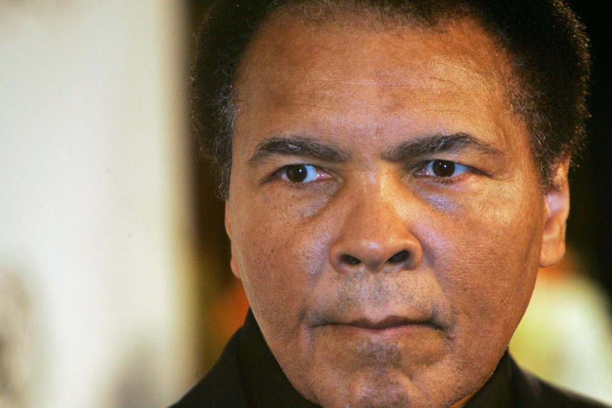 Obama Mourns Death of Mohammad Ali: He Fought For Us