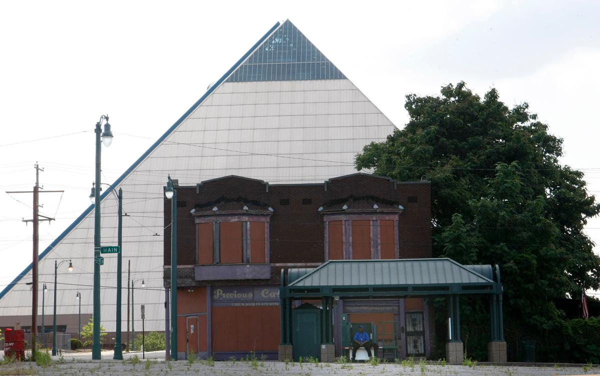 In Memphis and Around US, Economic Averages Miss Big Picture