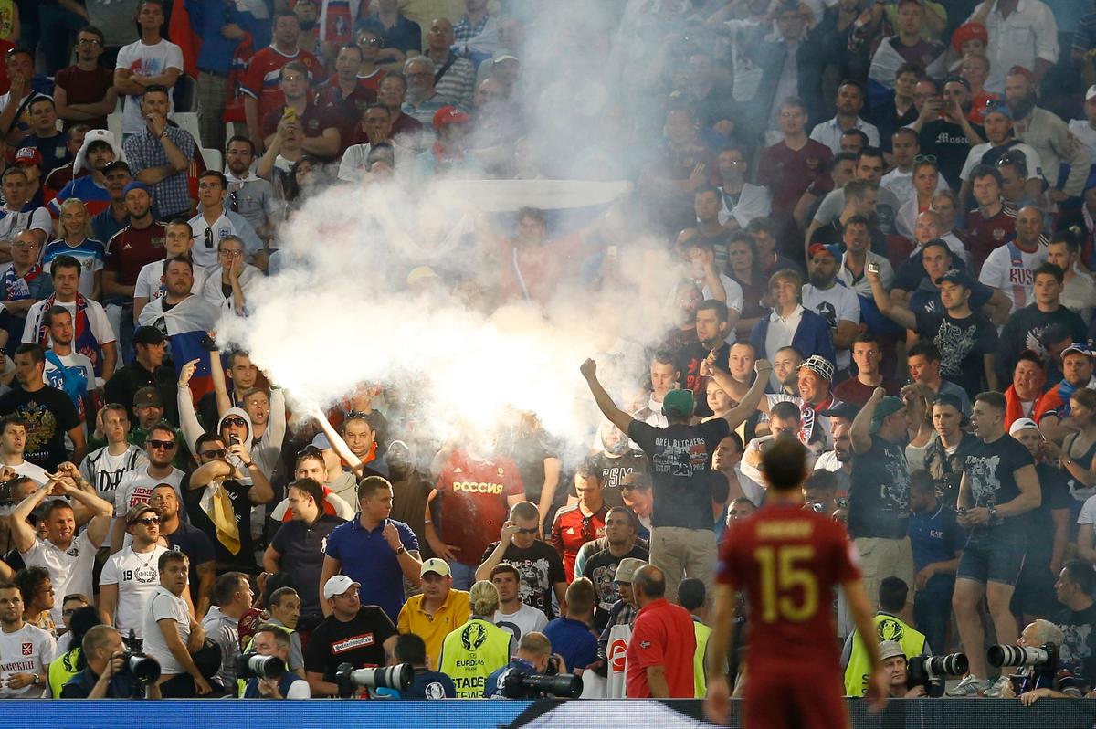 Violent Russia, England Soccer Fans Denounced on Twitter