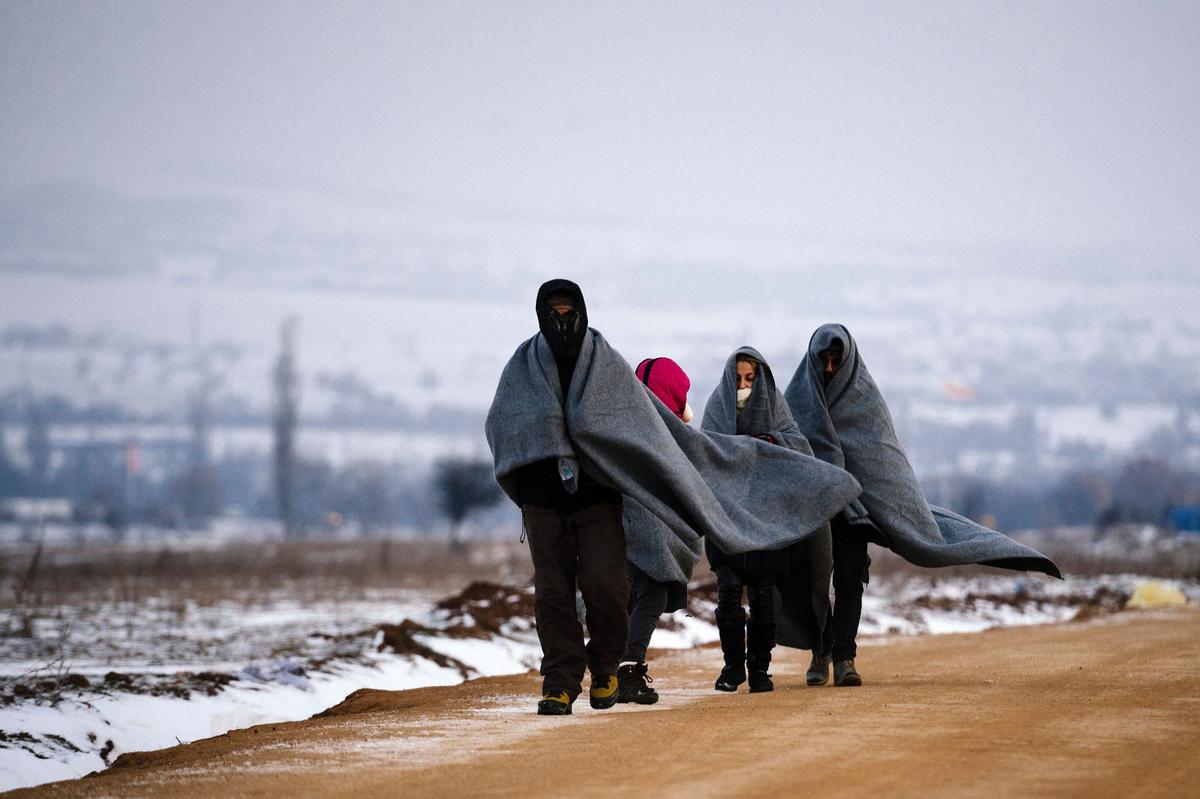 Serbia to Send Army, Police on Borders Because of Migrants