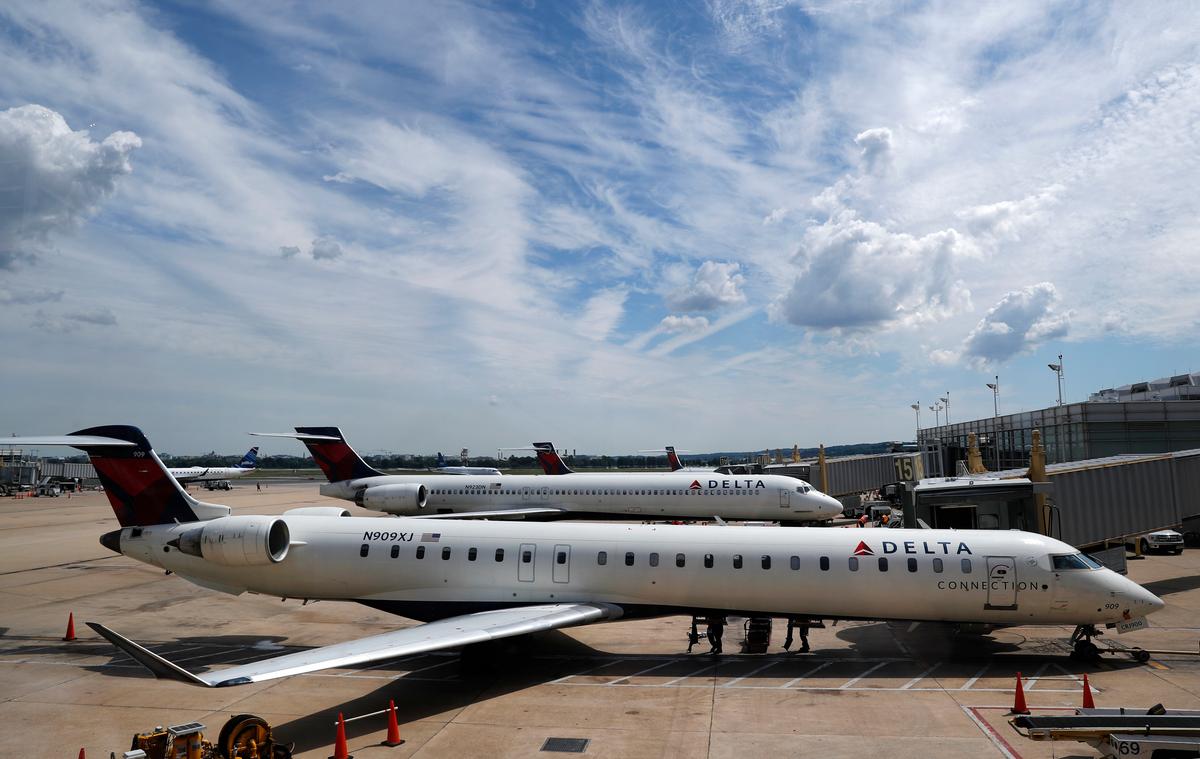 Airlines Worldwide Rebooking Refugees’ Flights