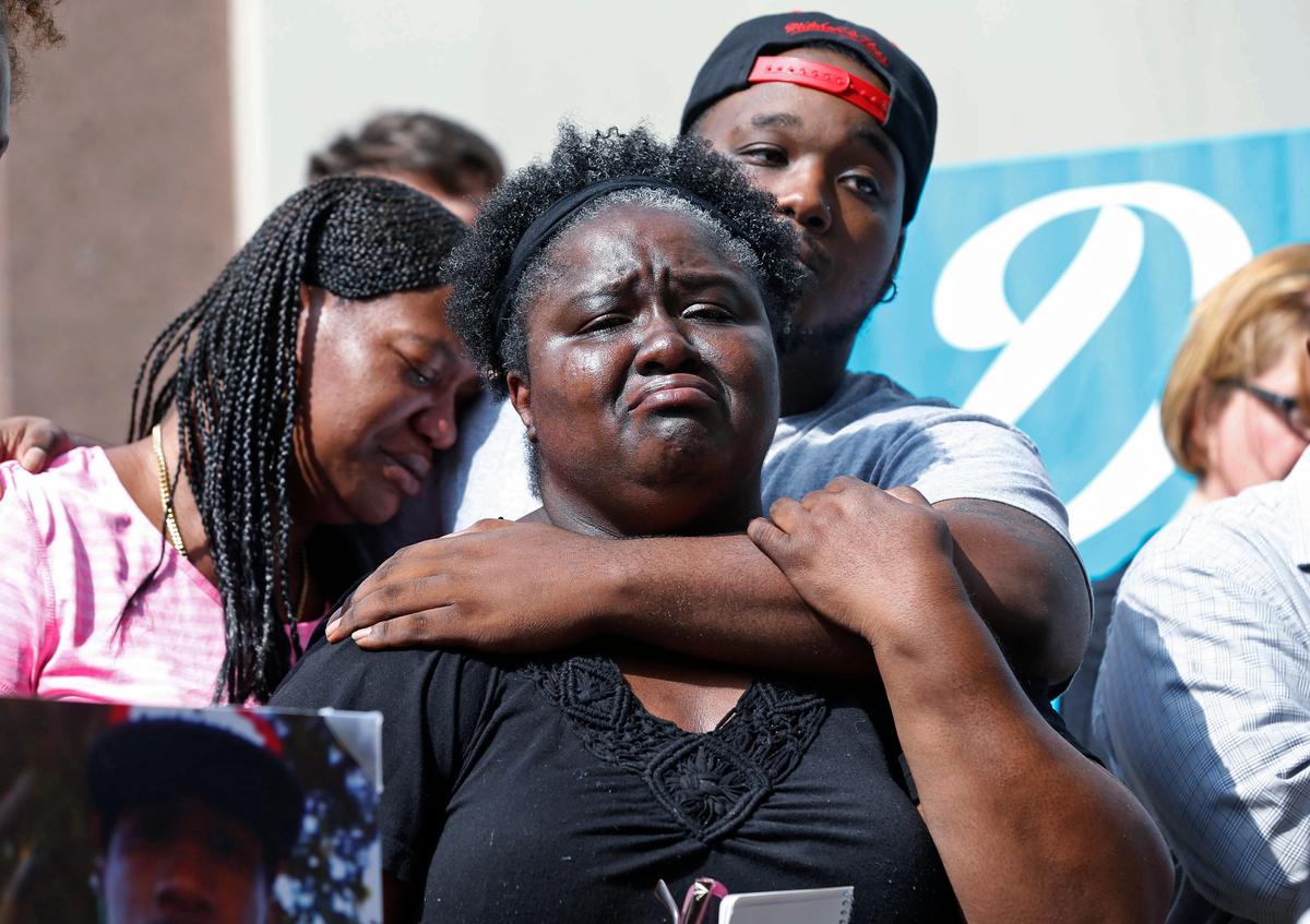 Experts: 2 Killings by Police Were Tragic, Likely Justified
