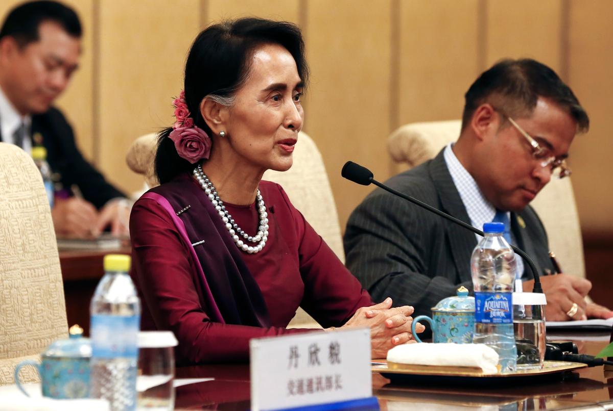 China, Burma Vow Closer Ties as Suu Kyi Visits Beijing
