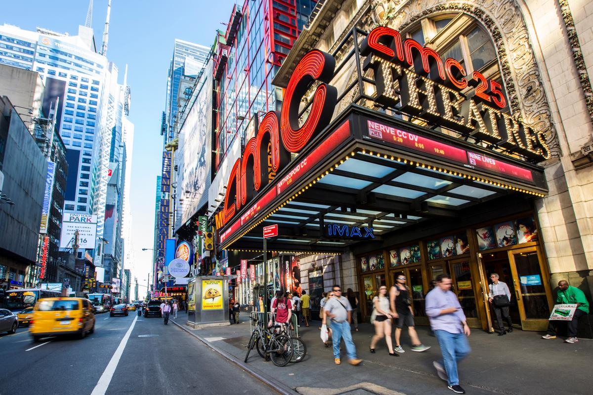 Sources Say China’s Dalian Wanda Seeks to Reduce AMC Stake