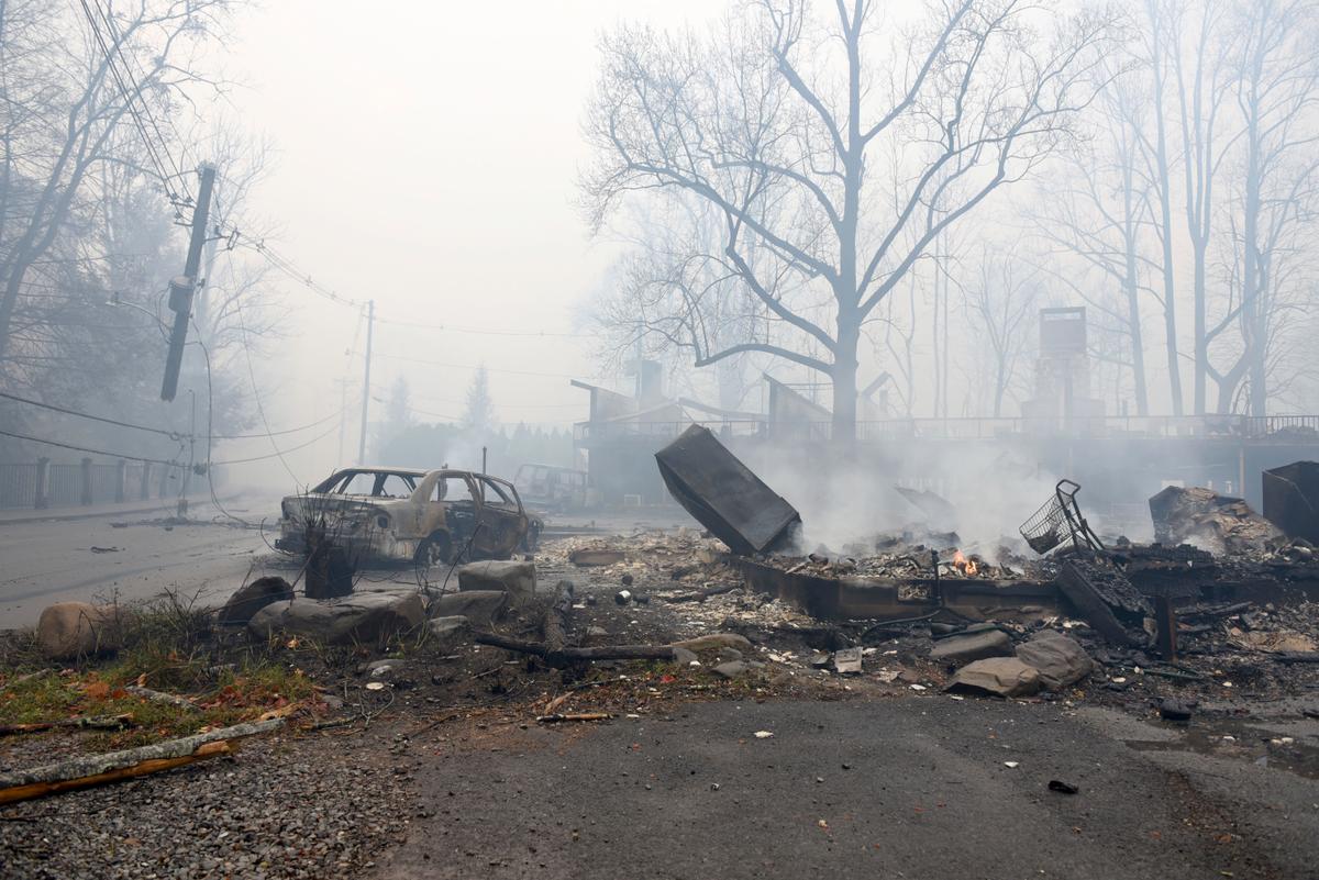 Deadly, Destructive Wildfires Ravage Tennessee Tourism Town