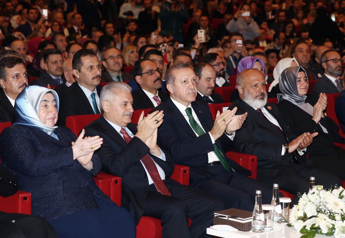 Day of Mourning Declared in Turkey After Twin Blasts Kill 38