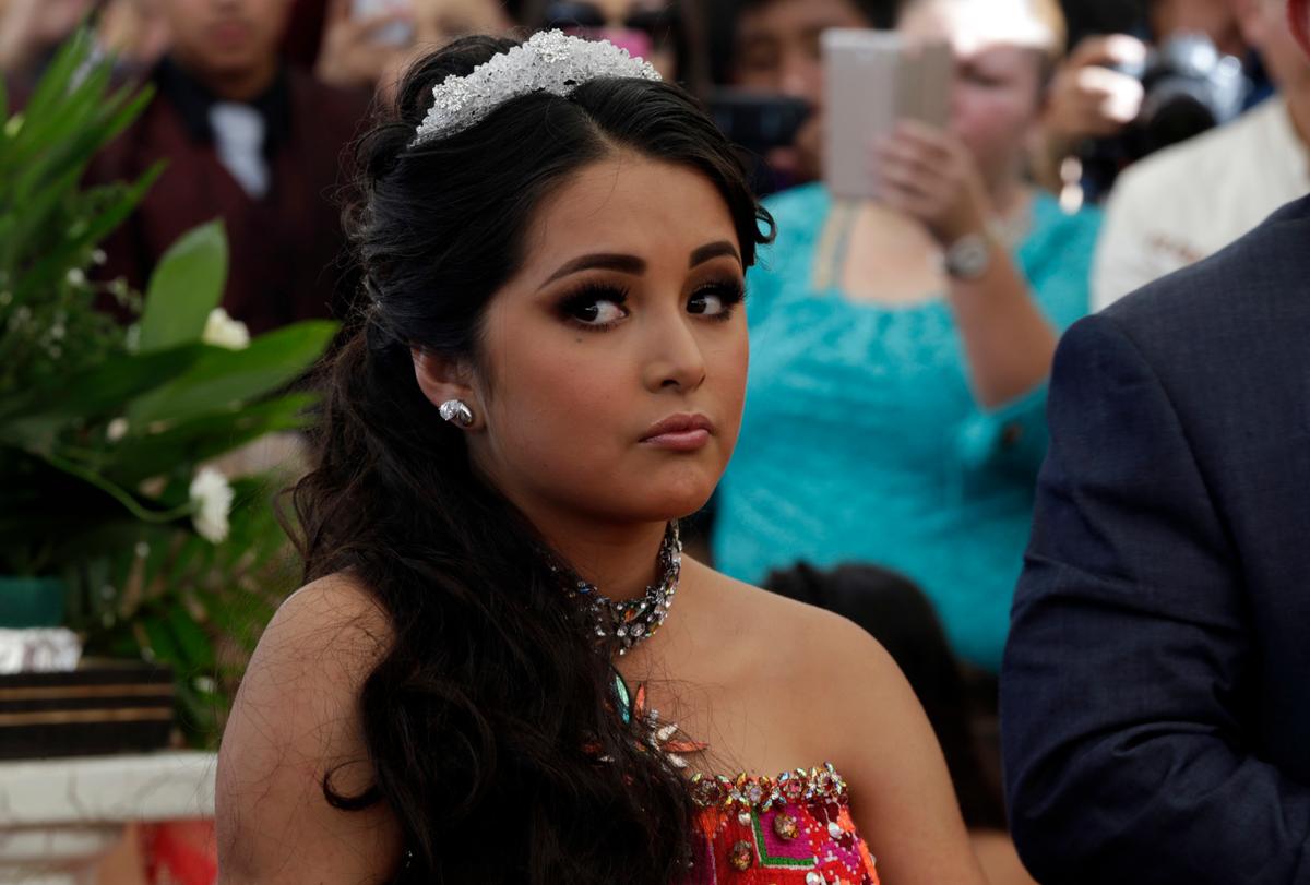 Thousands Attend Mexican Girl’s Party Following Viral Invite