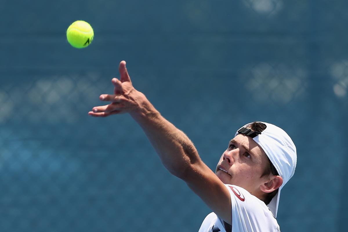 Study: Consider Racket Sports and Swimming to Help You Live Longer