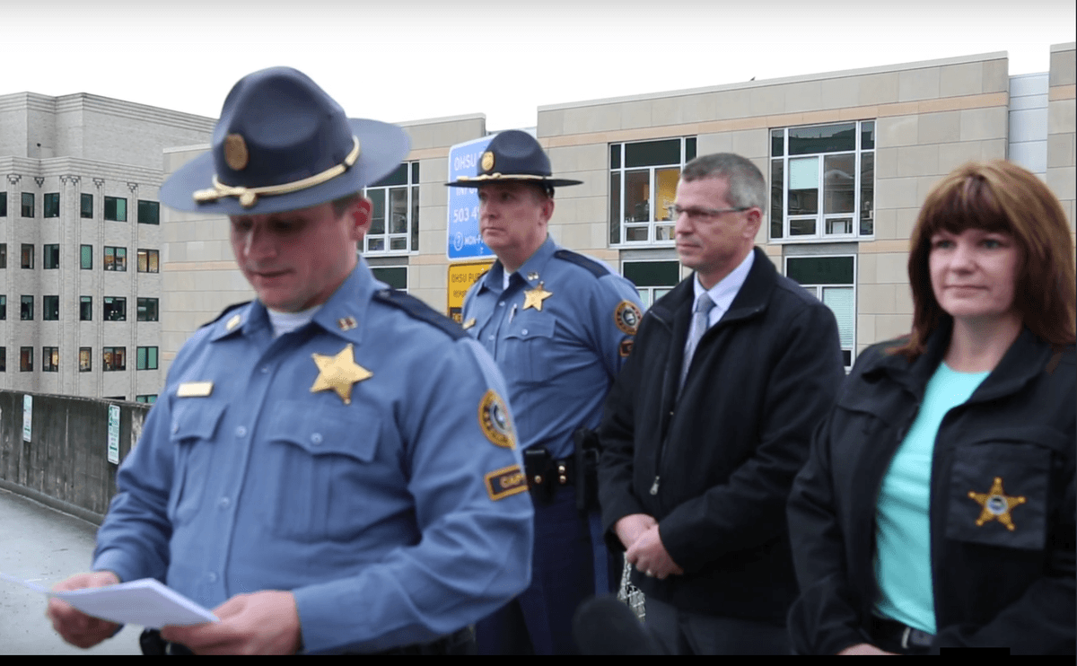 Oregon Officer Wounded by Suspect With Troubled Home Life