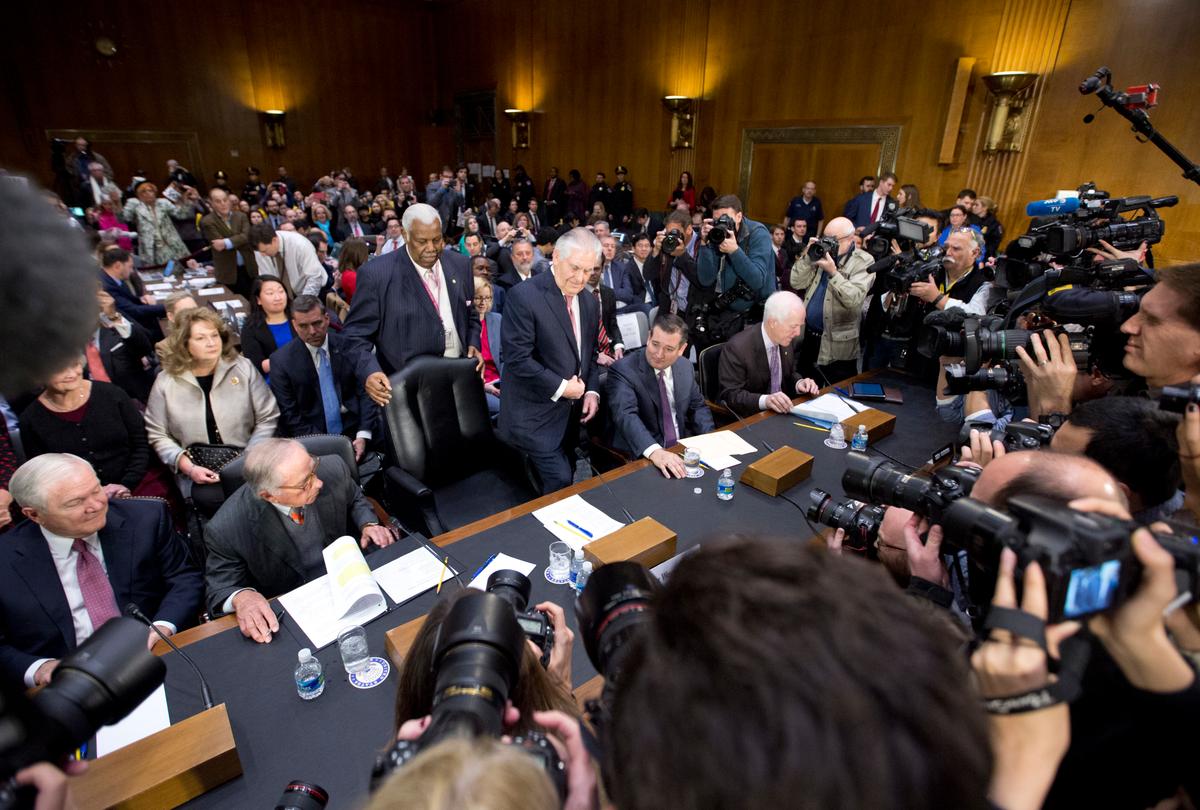 GOP Suspends Senate Rule, Muscles Trump Picks Through Panel