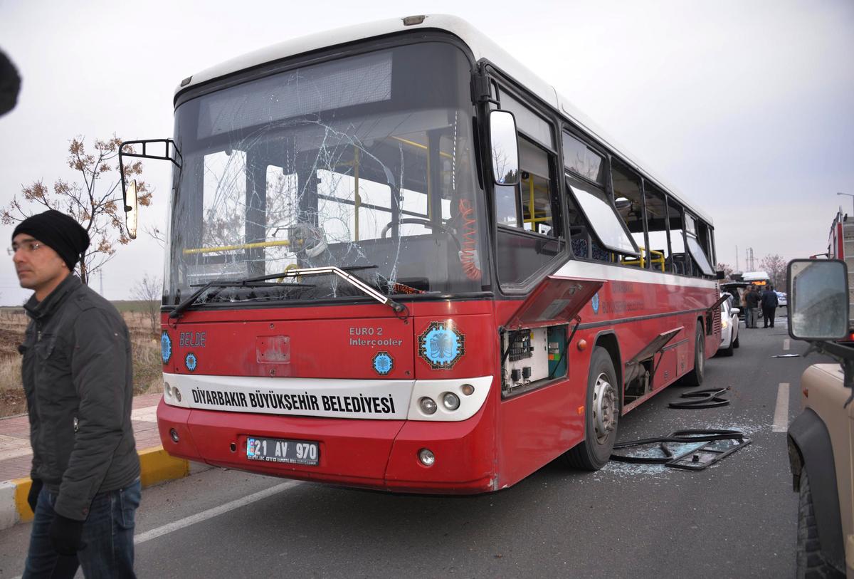 Blast Targeting Police in Southeast Turkey Kills 4 Officers