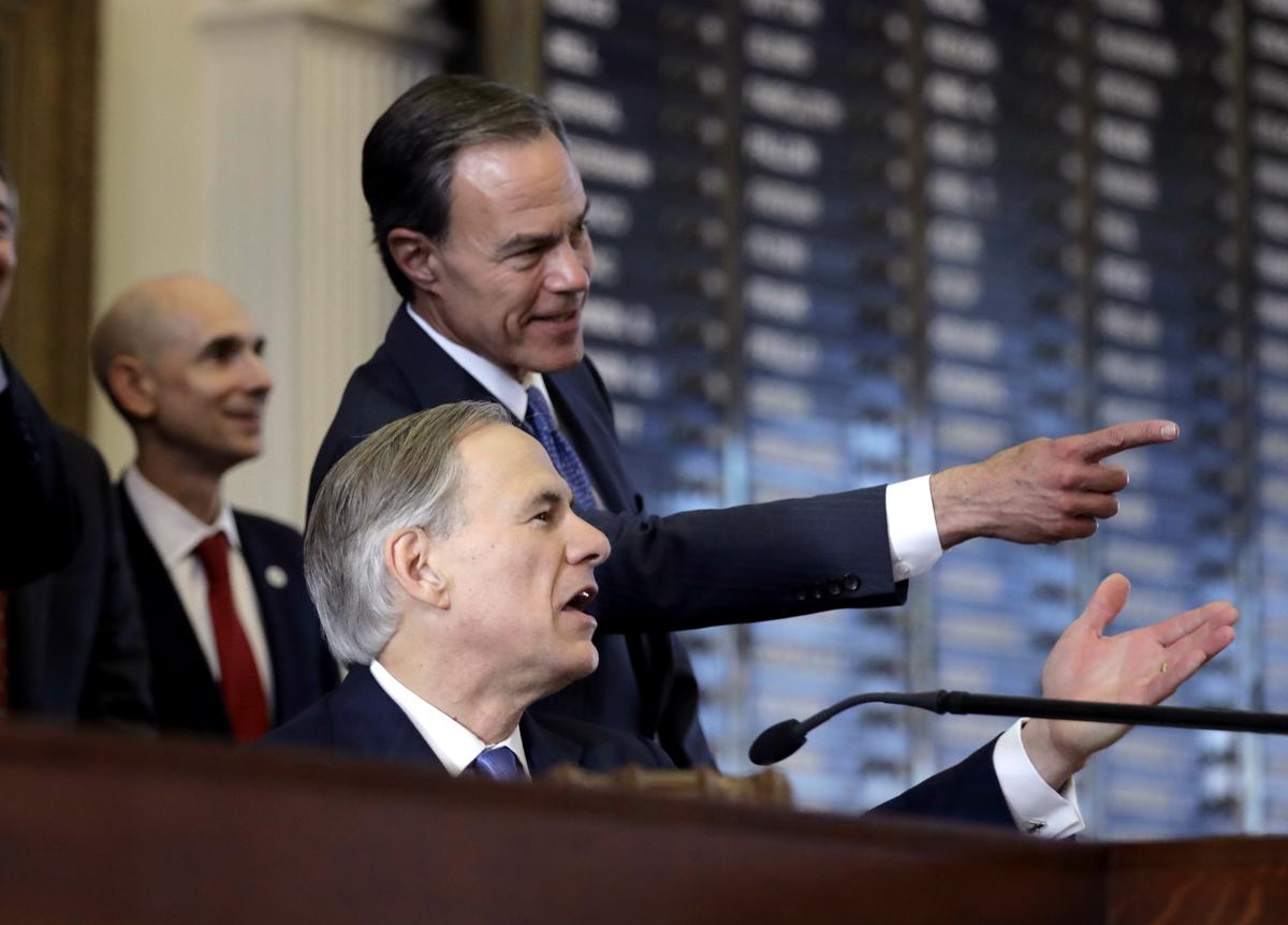 Texas Governor Threatens Funding Cut Over Sanctuary Cities