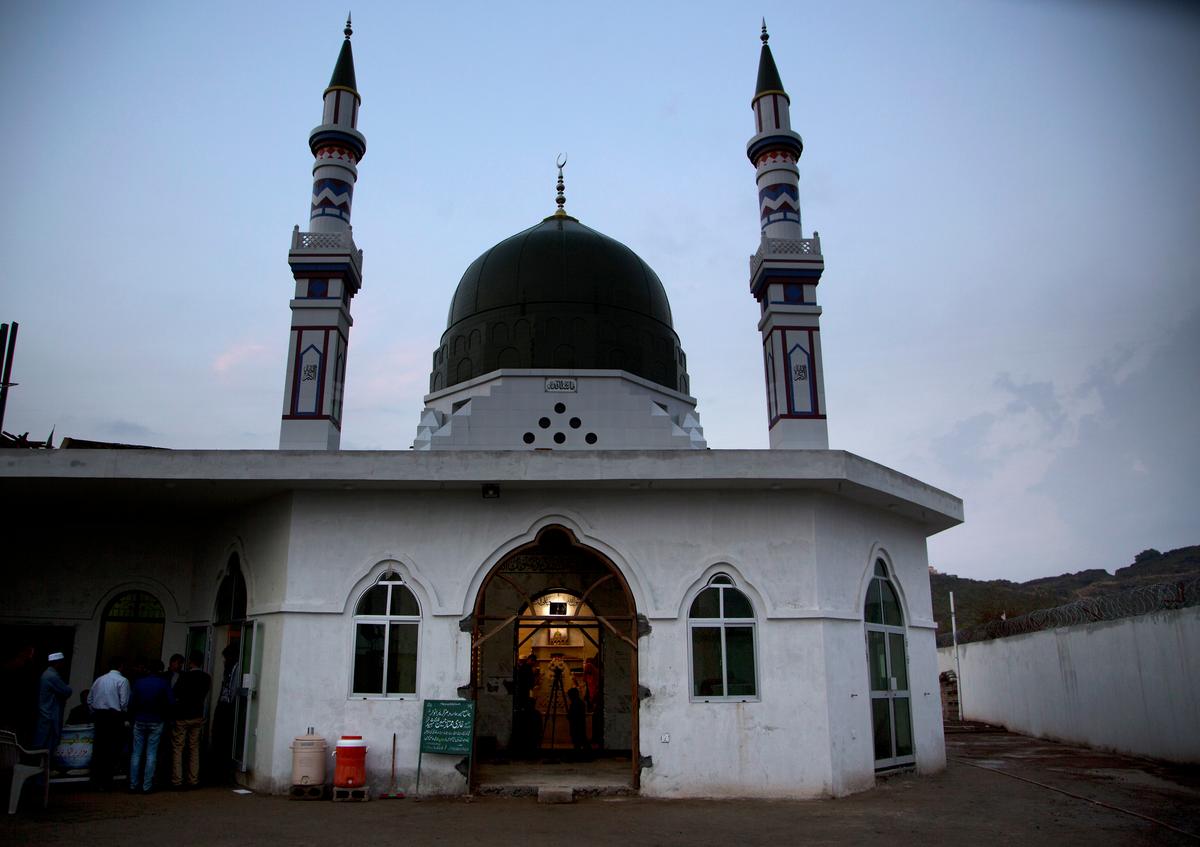 Pakistan’s Blasphemy Law Exalts Killer, Threatens Bloggers