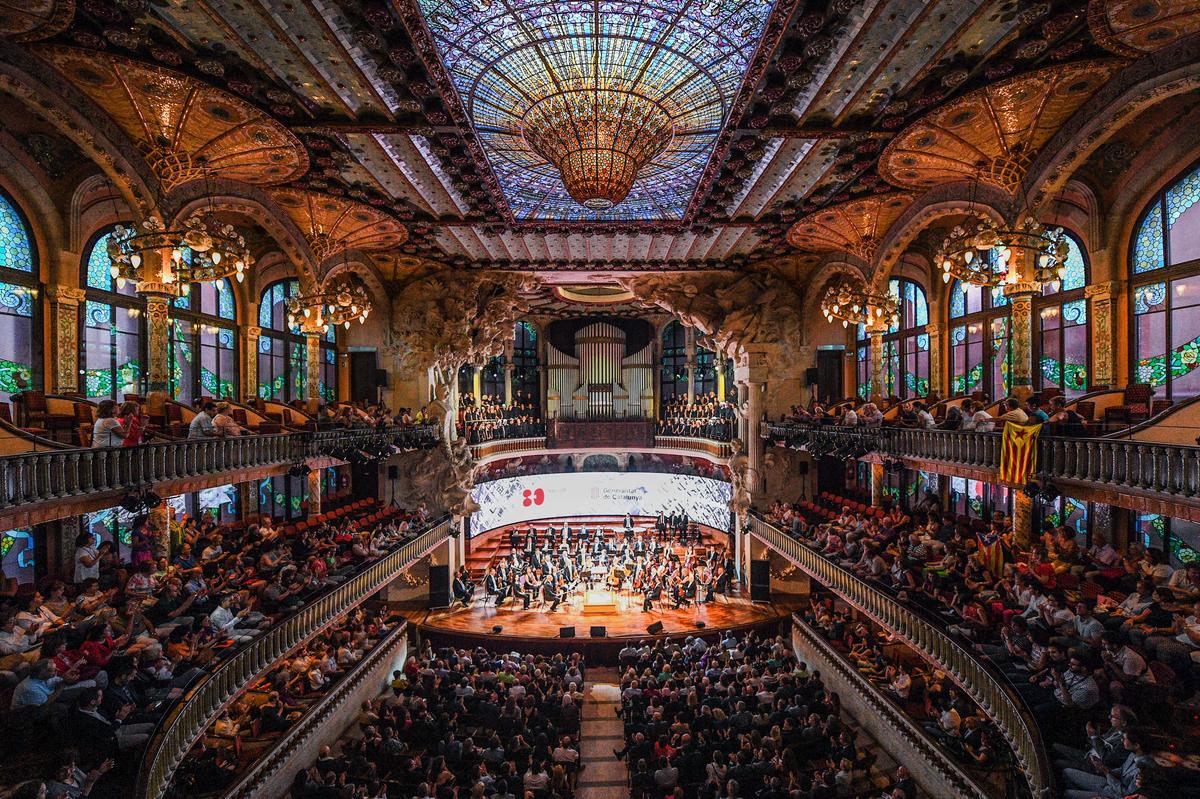 Sound and Space: Our Acoustic Perception of the World