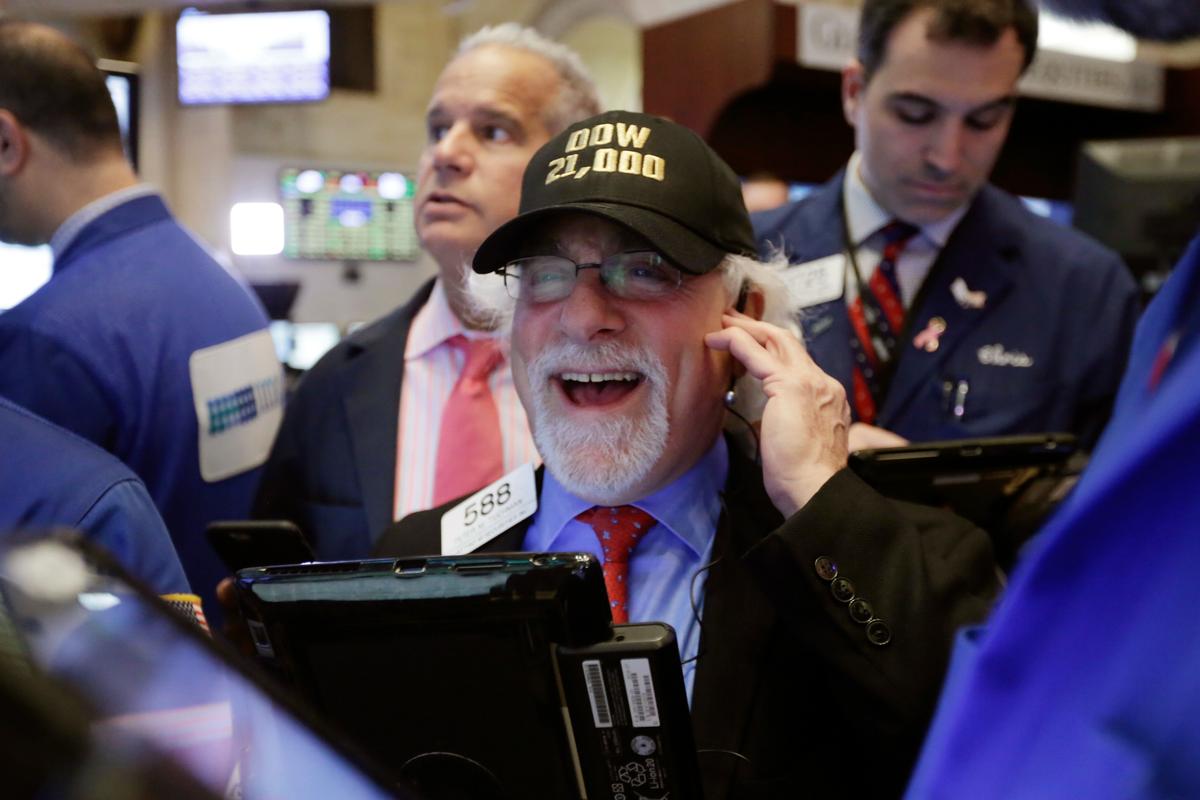 Dow’s New Record: 21,000 Points Following Trump’s Speech