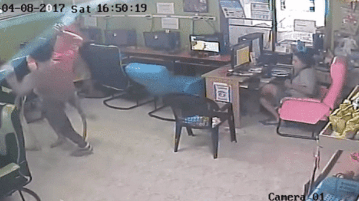 Snake Attacks Man in Internet Cafe