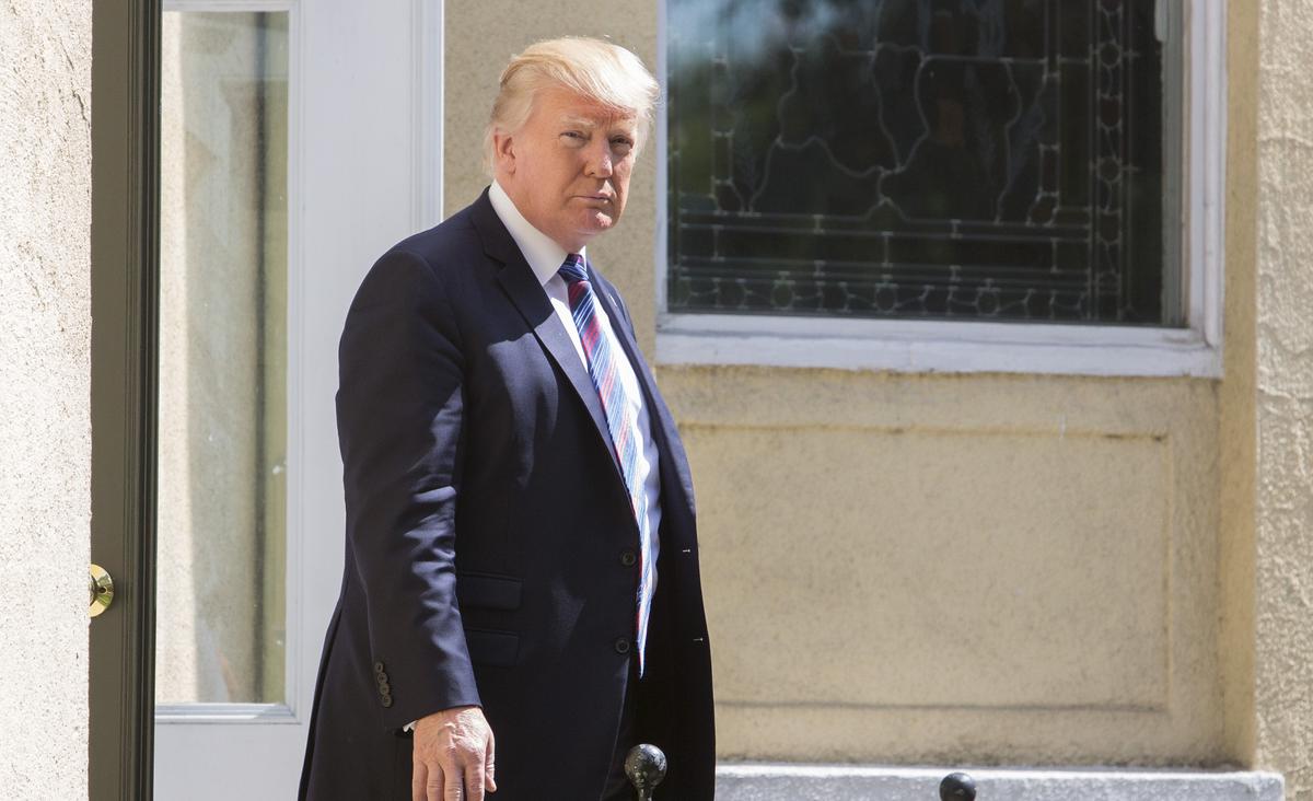 Trump Threatens to ‘Stop All Trade’ With Countries Trading With North Korea