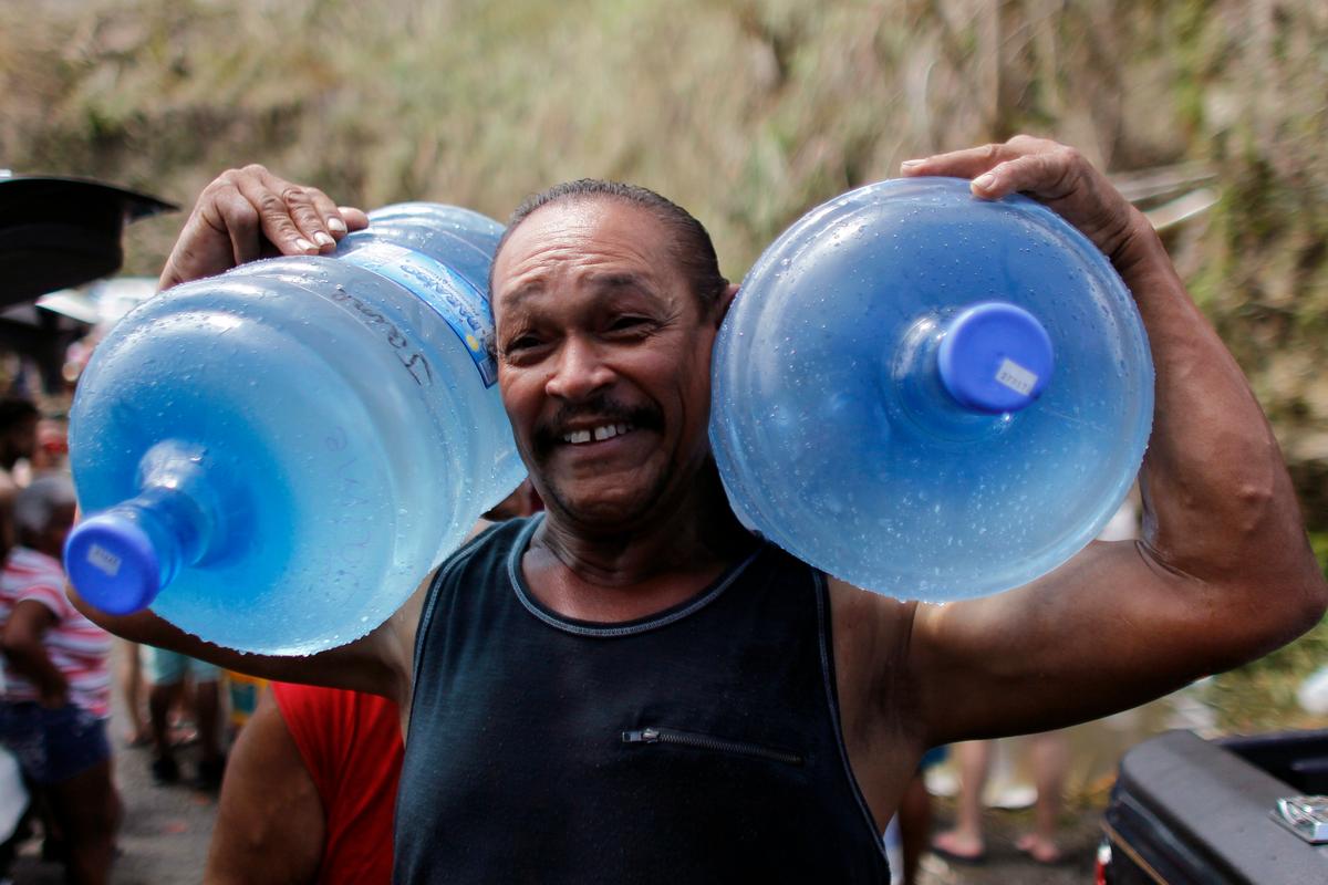 In Storm-Ravaged Puerto Rico, Drinking Water in Short Supply