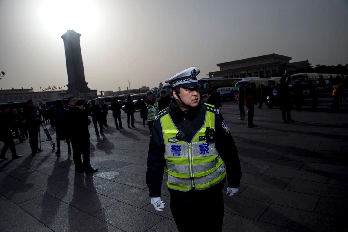 Mother of Detained Canadian Citizen Tries to Sue Beijing Police for Torture, Imprisonment