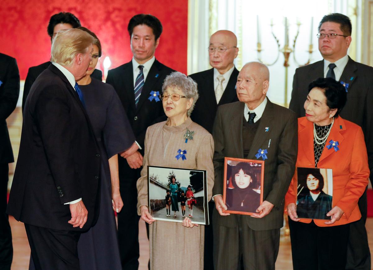 President Donald Trump meets with families of abductees by North Korea in Tokyo on Nov. 6, 2017. (KIMIMASA MAYAMA/AFP/Getty Images)