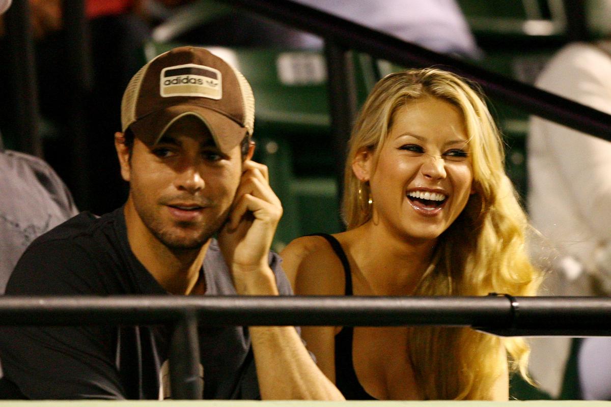 Enrique Iglesias and Anna Kournikova Share First Photos of Newborn Twins