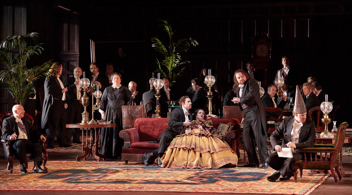 ‘Rigoletto’: Joyful Tunes and Warning Bells