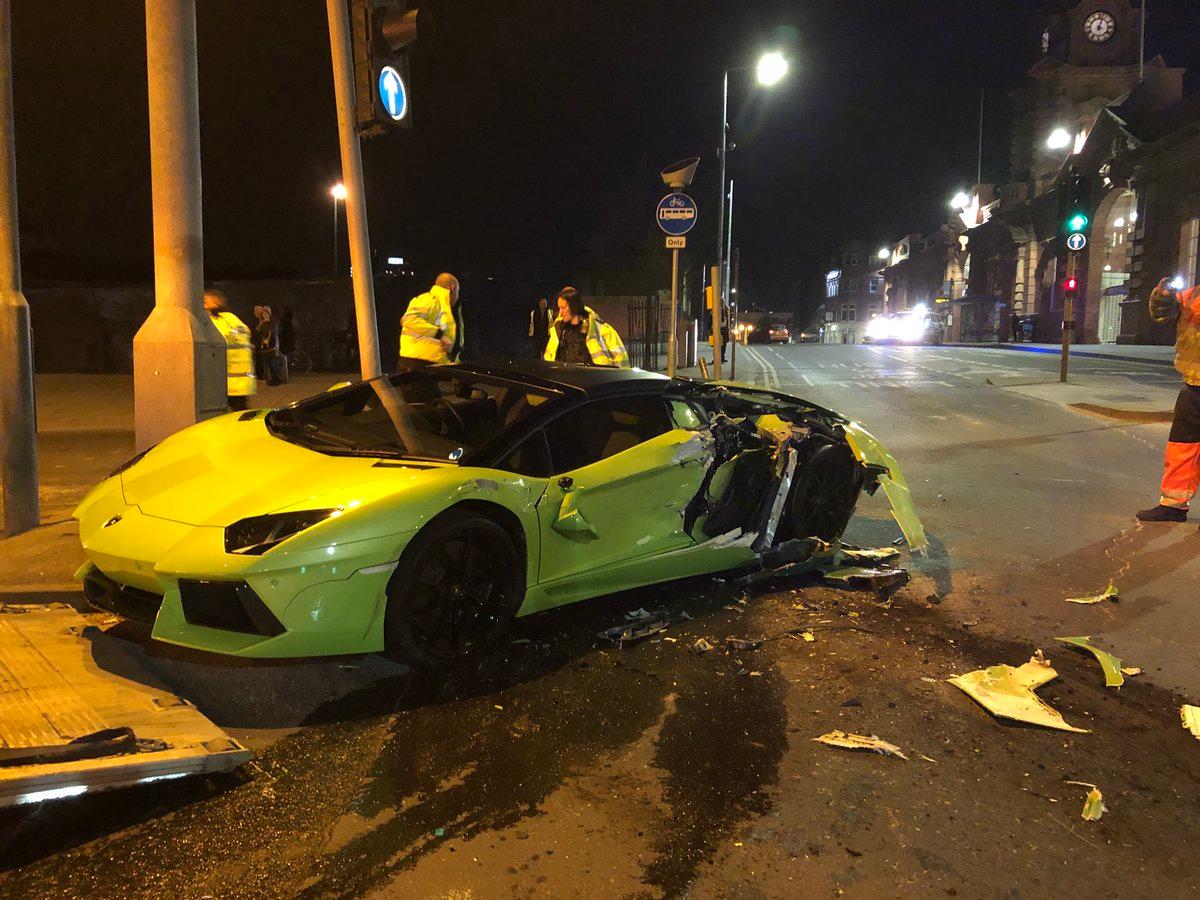 Lamborghini Worth £260,000 Smashes Into Bus