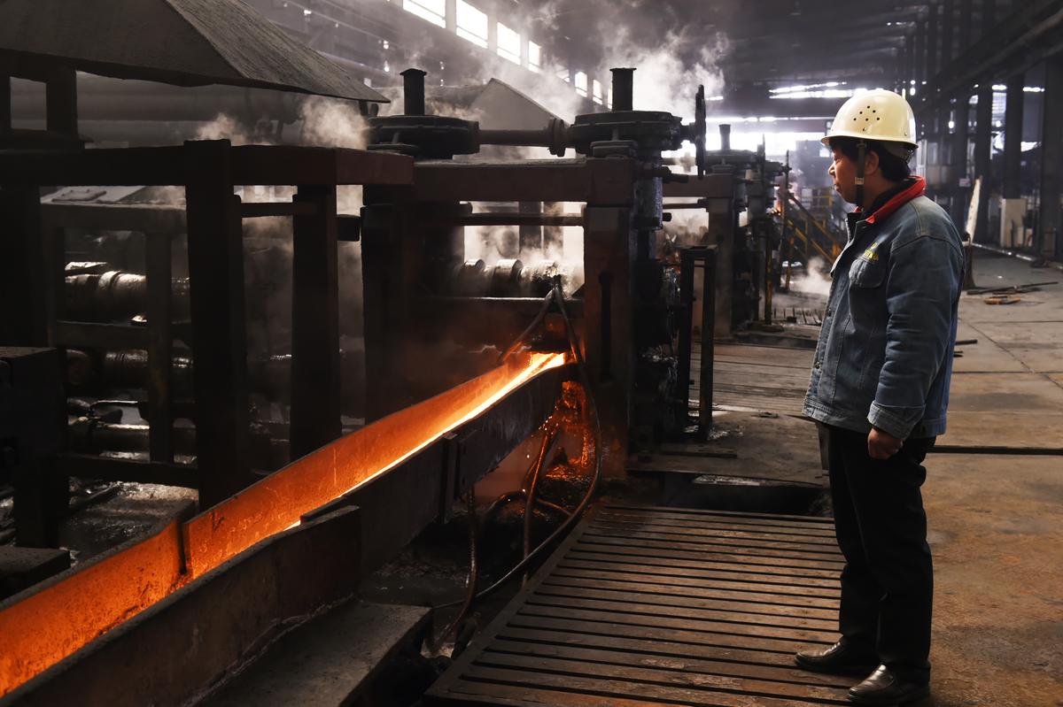 US Pressing China to Cut Trade Surplus by $100 Billion: White House