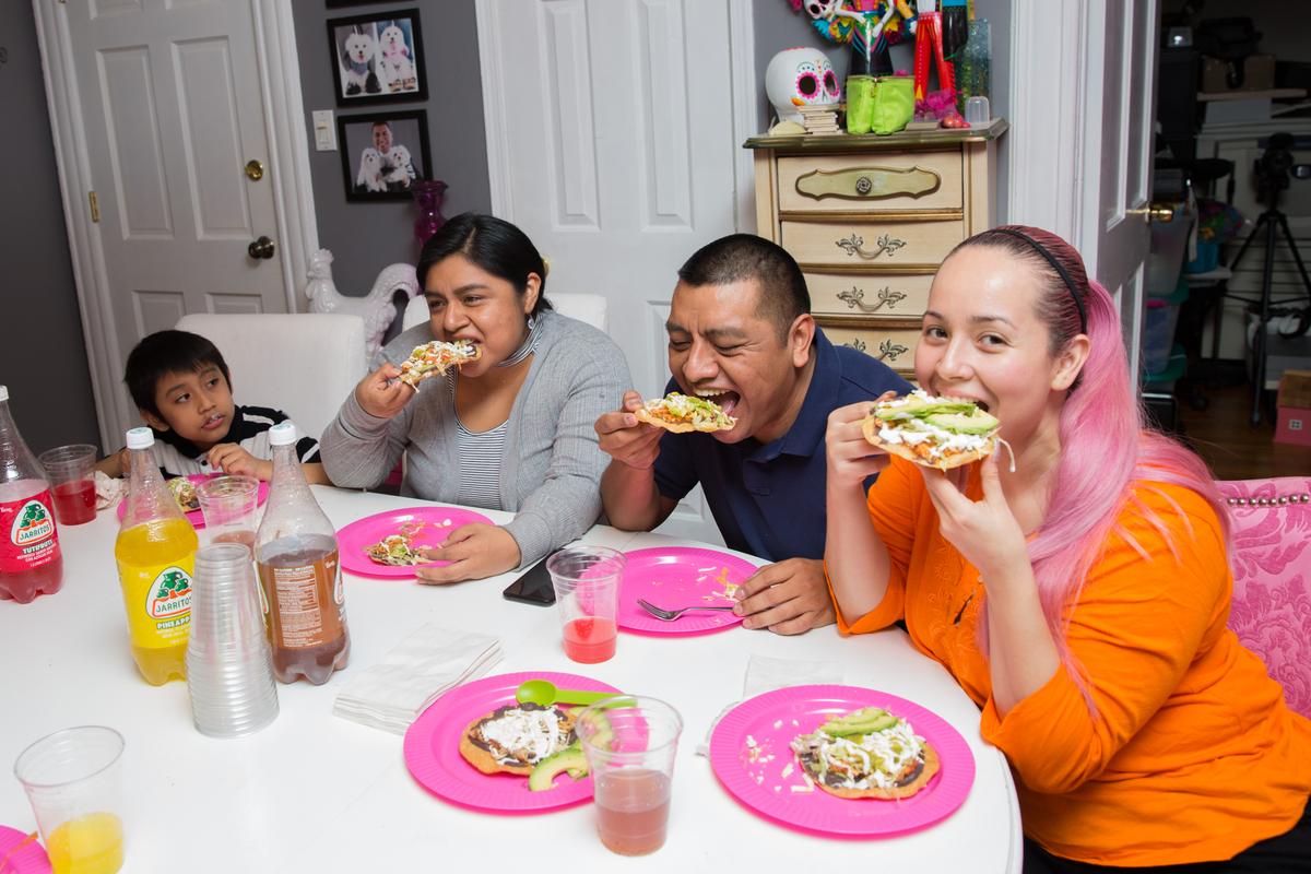 Where Tostadas Are a Family Affair