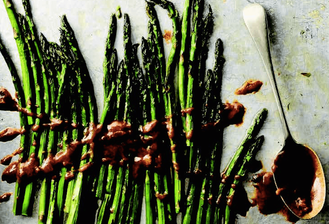 Roasted Asparagus With Yummy Sauce