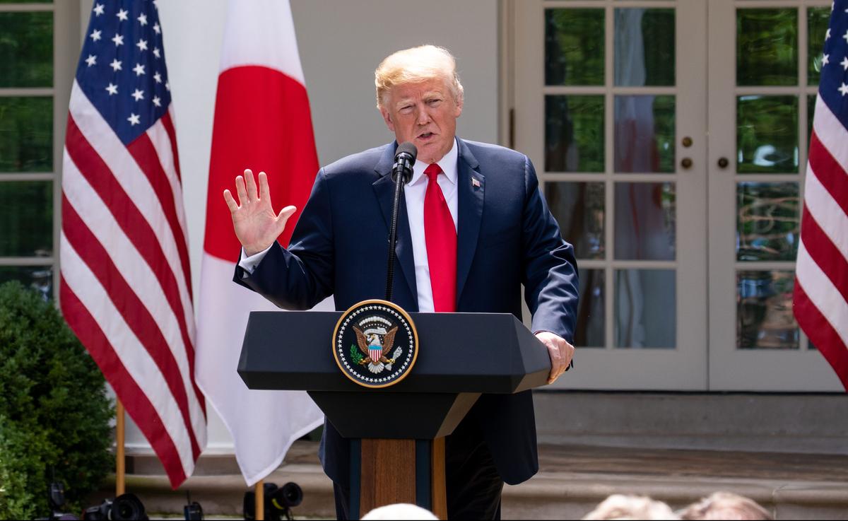 Trump Calls to Readmit Russia to G-7