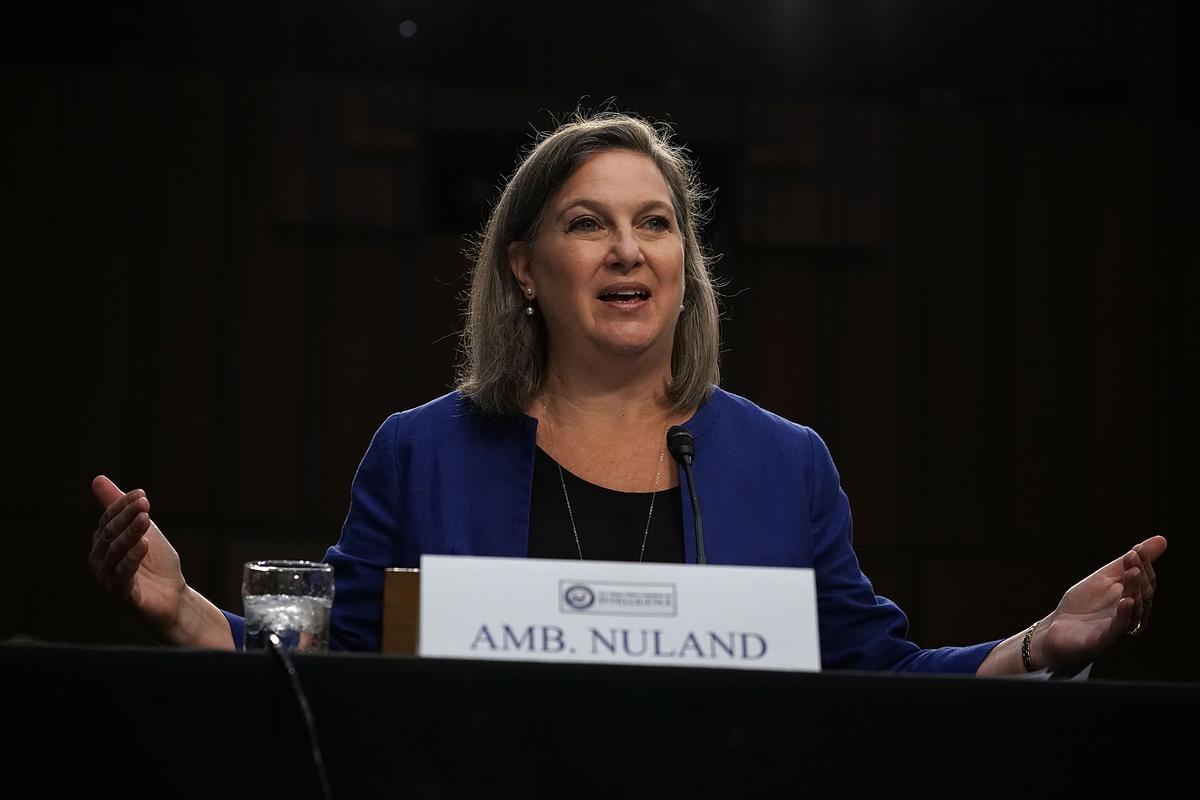 Former British Spy Gave Secret Briefing at State Department on ‘Trump Dossier’