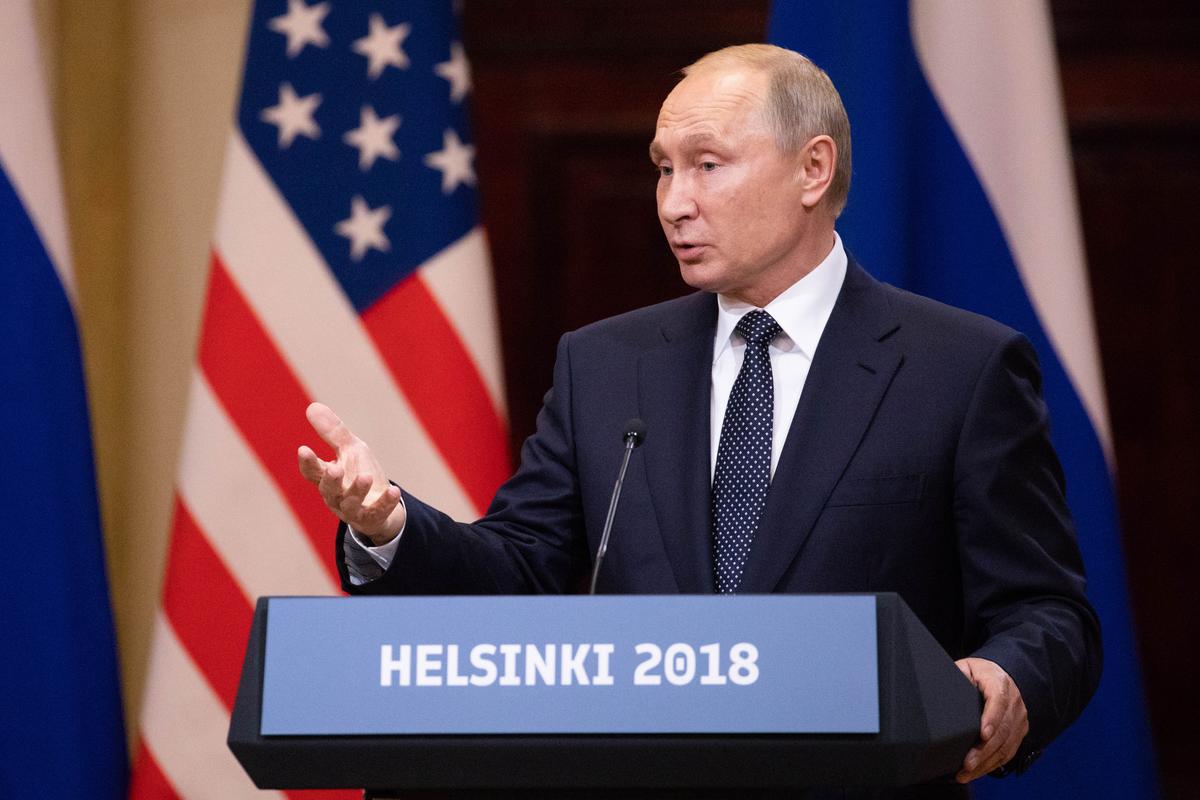 Putin Offers Mueller Options to Interrogate Russians Charged With Hacking