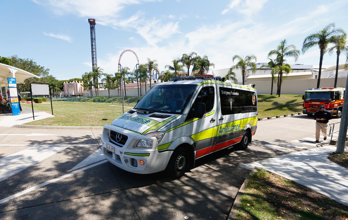 Off-Duty Paramedic Slashed With Knife in Front of Children