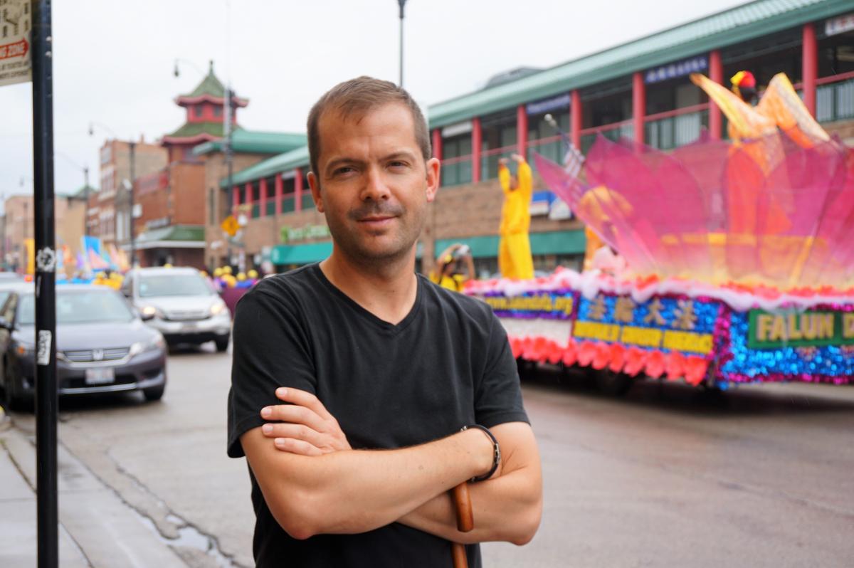 Falun Dafa Practitioners’ Parade Brightens Chicago’s Chinatown