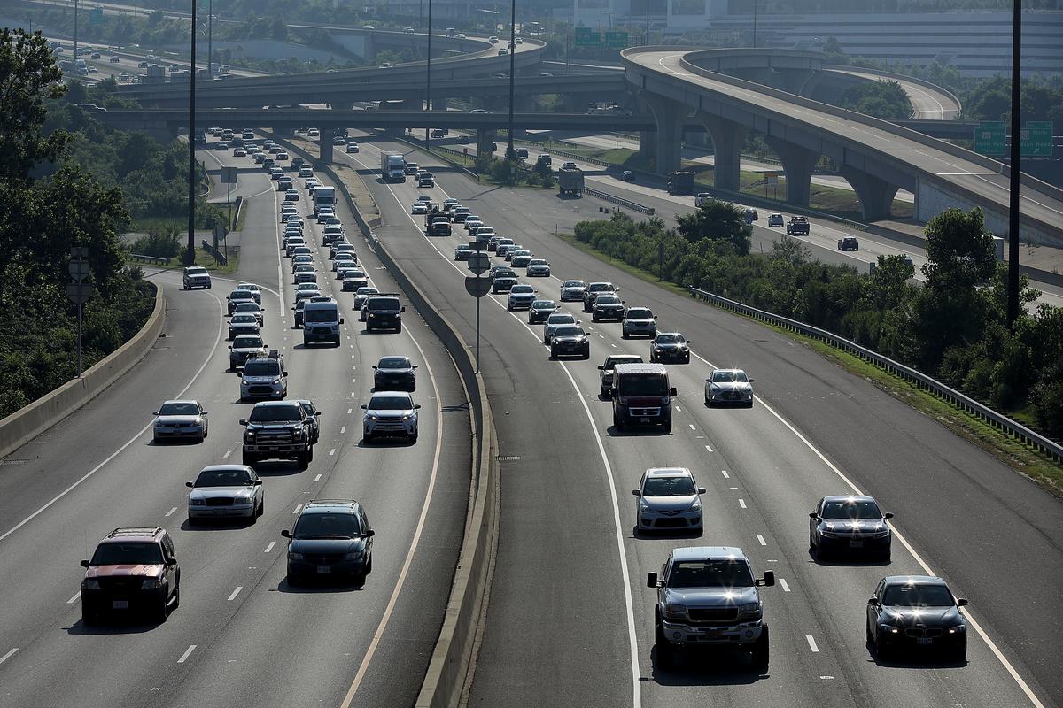 Fuel-Economy Proposal Will Cut Traffic Deaths, Lower Car Prices, EPA Says