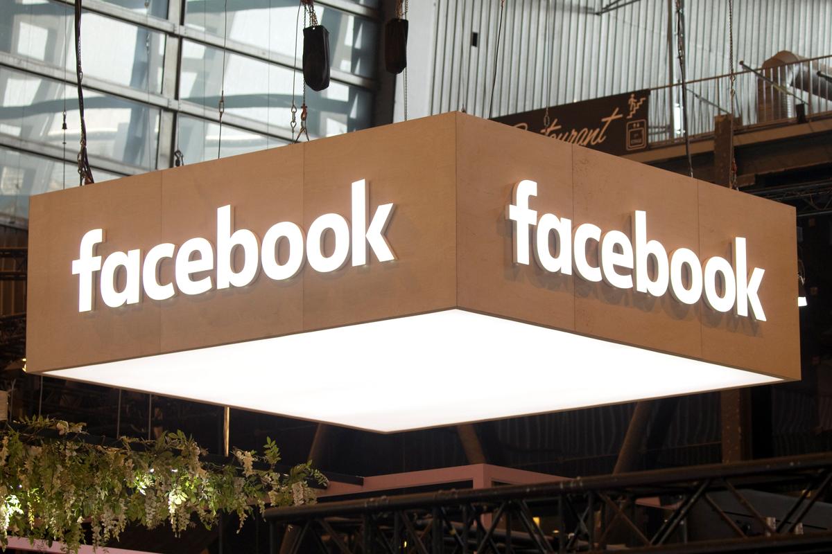 Facebook to Drop On-Site Support for Political Campaigns