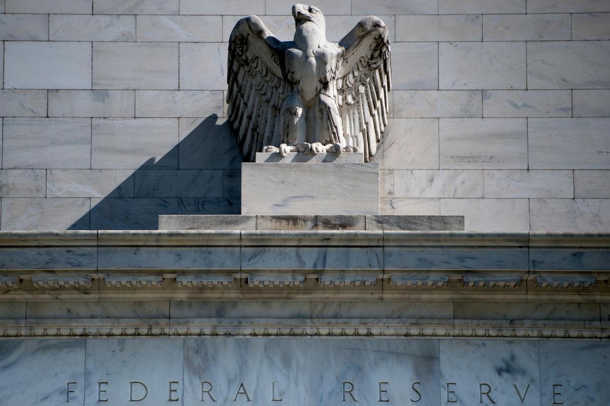 As US Bond Market Swoons, Fed Policymakers Sanguine, for Now