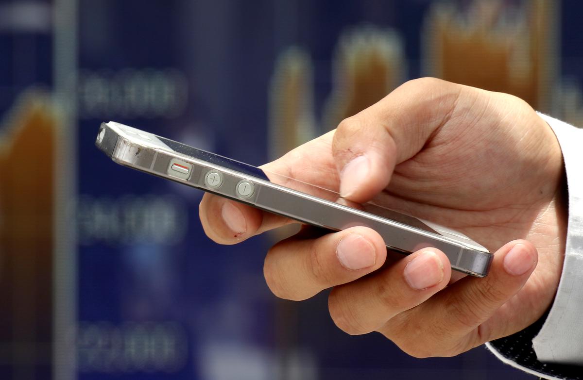 New Zealand Fines Travelers Who Won’t Unlock Secure Devices