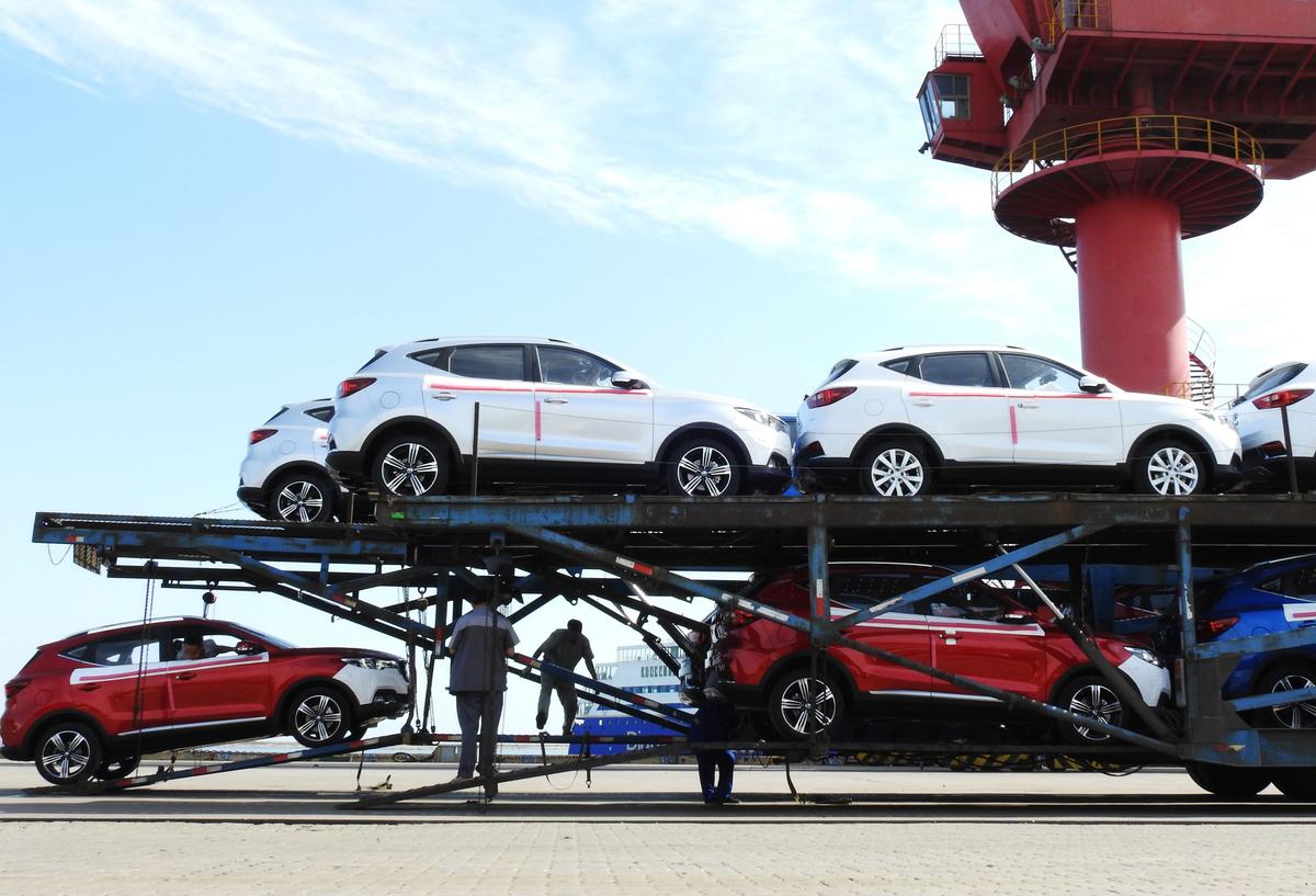 China to Offer Tax Break on Cars to Revive Economy