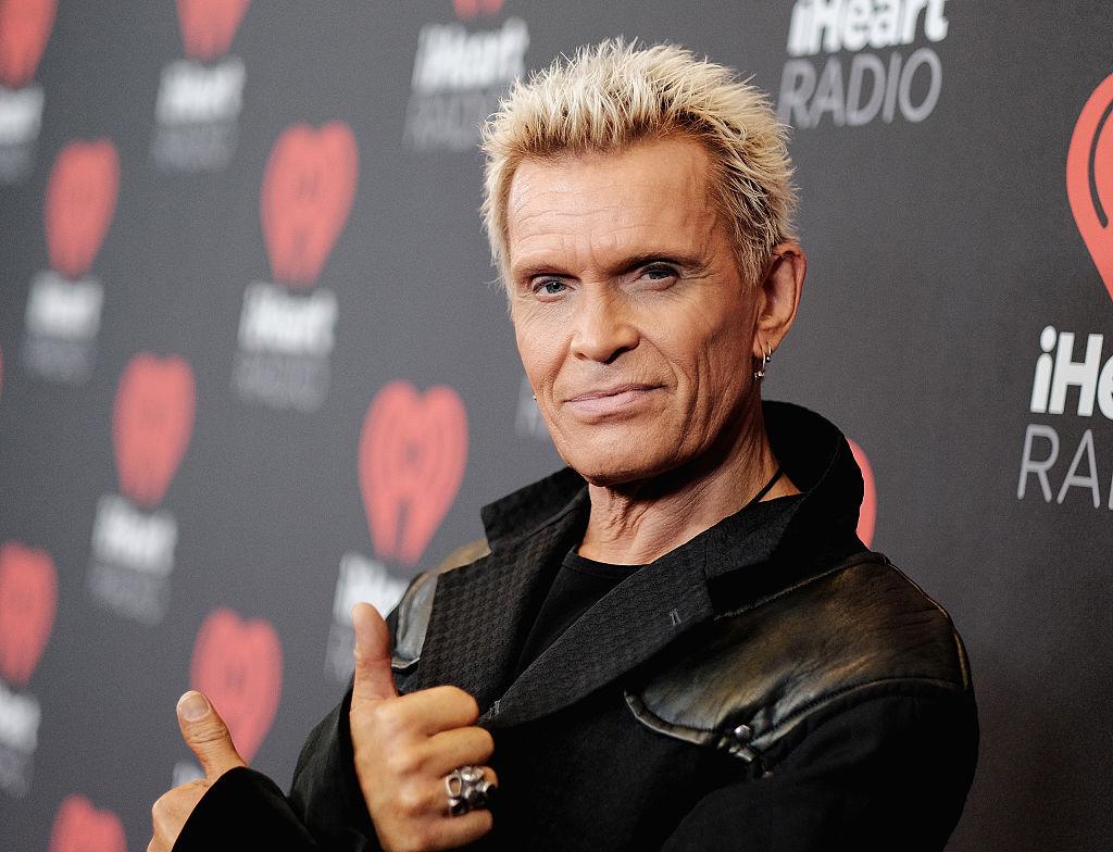Rock Icon Billy Idol Becomes US Citizen, Vows to Defend Constitution ‘Against All Enemies’