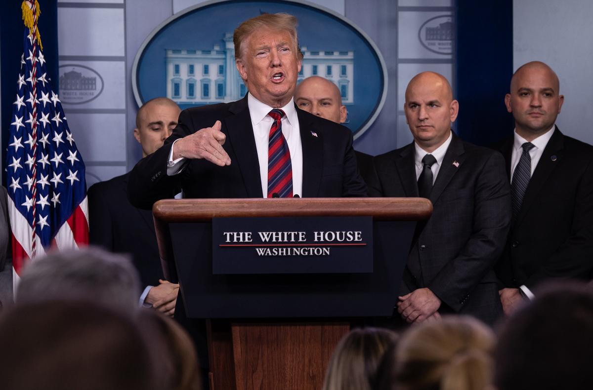 Trump Meets Press, Asks Border Patrol to Explain Need for Wall