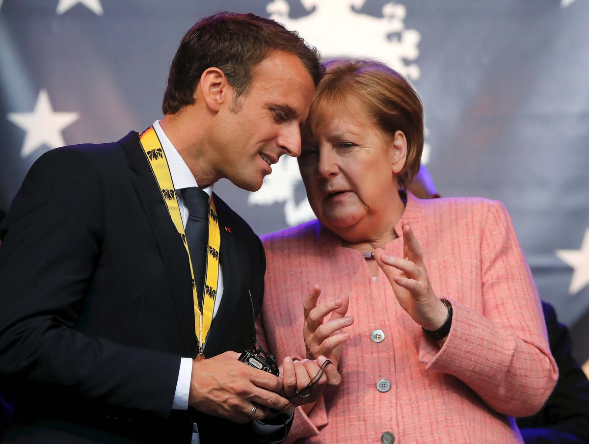 France and Germany Approve Extension of Treaty to Shore Up EU